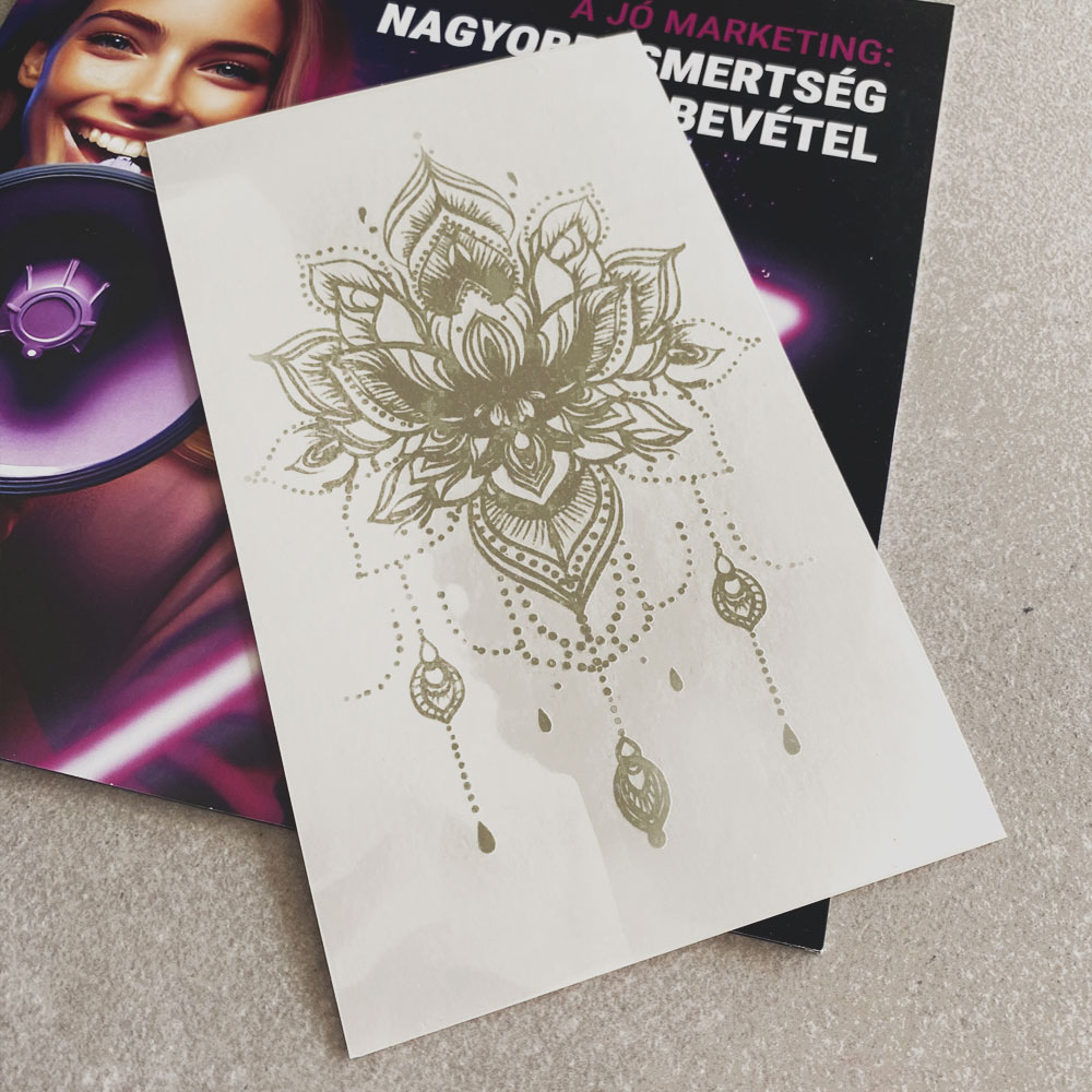 Lotus Bloom <br>10-15 napig tartó ideiglenes tetoválás <br>(105 x 180 mm)